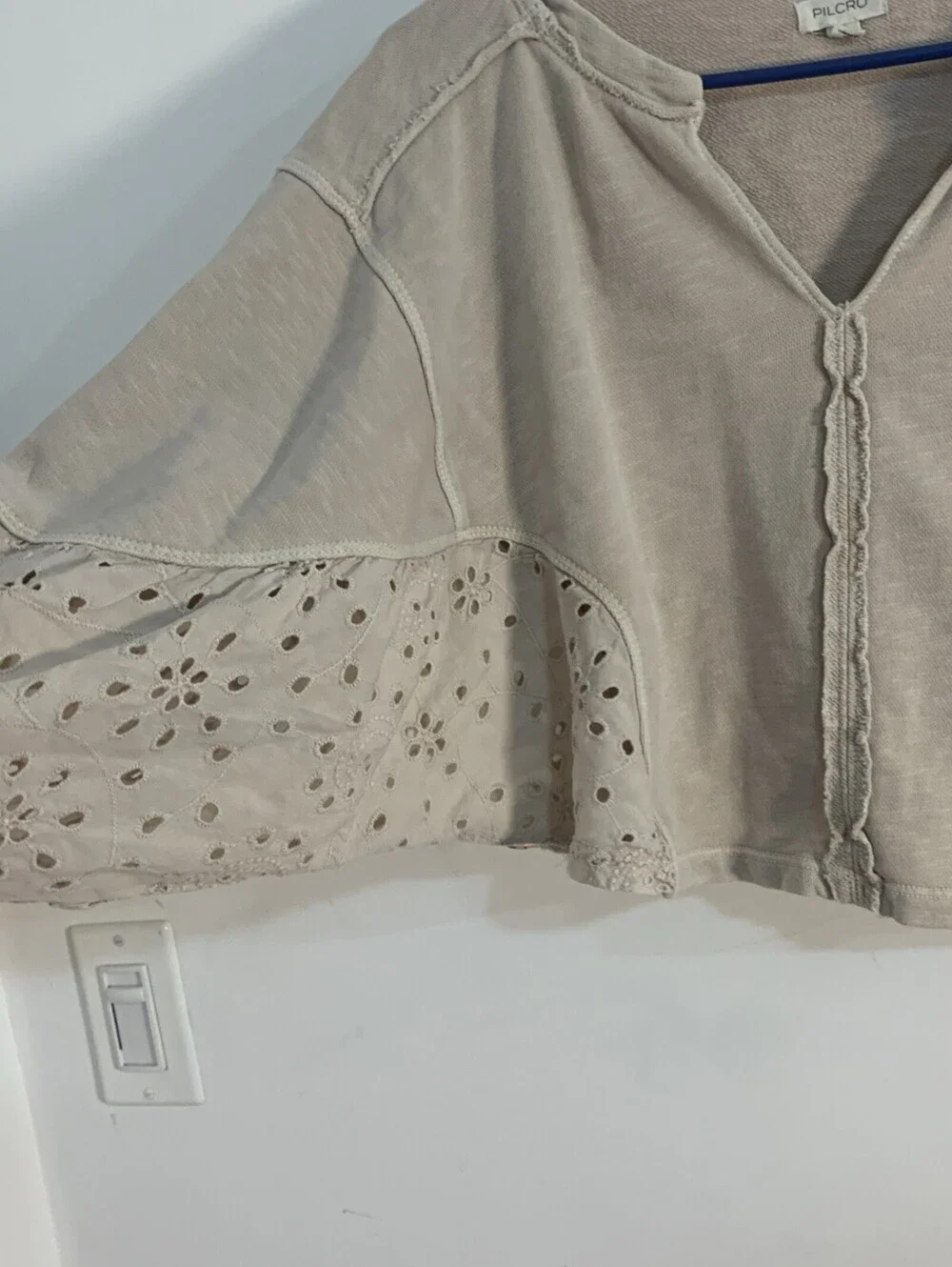Pilcro Anthropologie Crop Batwing  Eyelet Lace Sweatshirt Size XXS